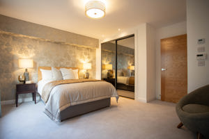 Thistle Mews House - upgraded flooring, light fittings, interior decoration & window dressings* Image